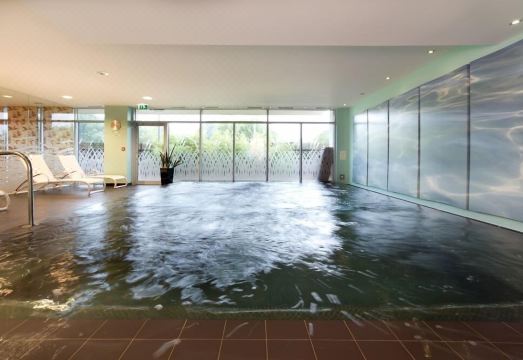 Captain's Club Hotel & SpaHotel Overview