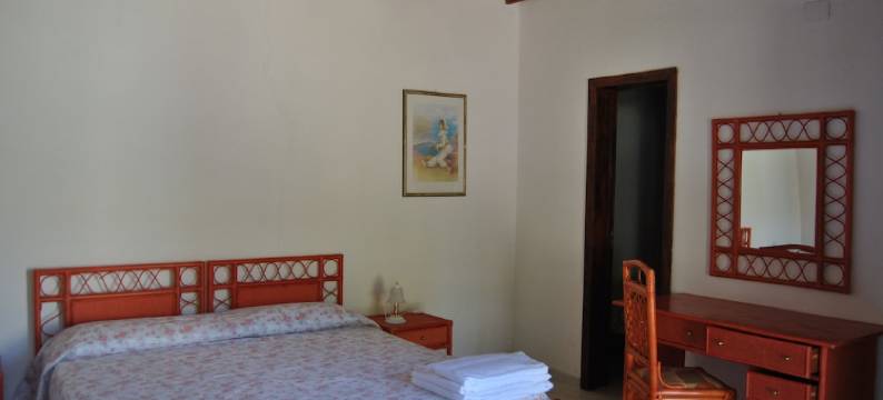 吉奥伊奥萨家庭旅馆露营酒店(Camping Gioiosa B&B)图片