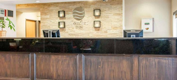 沃伦 I-69 舒适酒店(Comfort Inn Warren I-69)图片