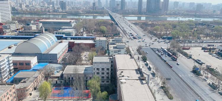 H酒店(太原迎泽大桥理工大学地铁站店)图片