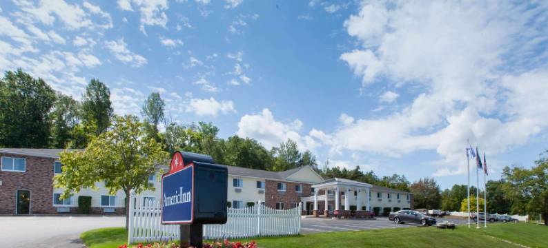 佩托斯基美吟温德姆酒店(AmericInn by Wyndham Petoskey)图片