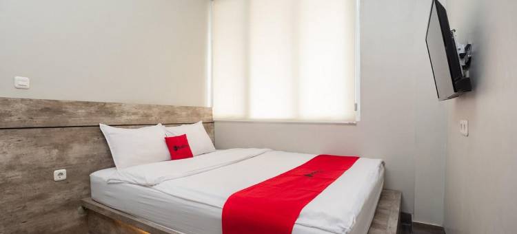 RedDoorz Plus at Eskole Itera Lampung图片