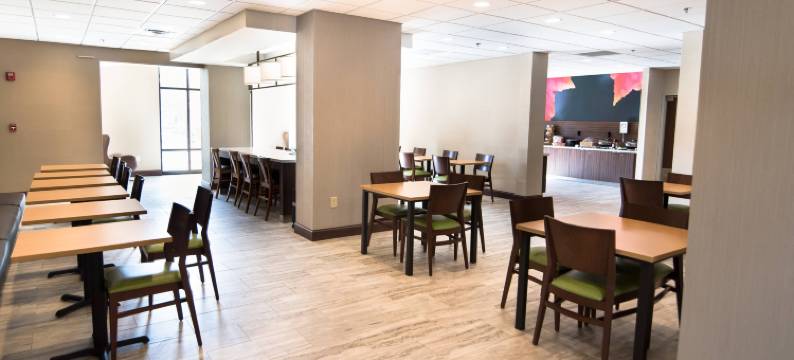 亚特兰大机场北部万豪万枫酒店(Fairfield Inn & Suites Atlanta Airport North)图片