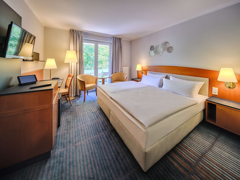 Dorint Seehotel Binz-Therme Over view