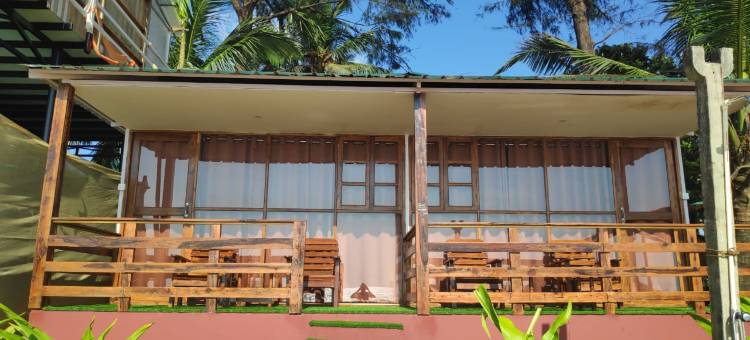 海滨帕特内姆海滩小屋(Sea Front Beach Huts)图片