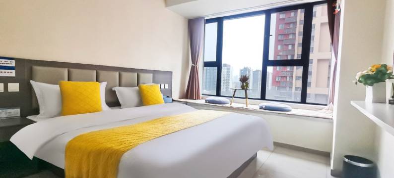 小拾光房东民宿(凤凰北路分店)图片