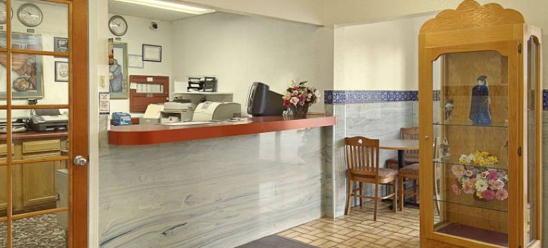 盖洛普温德姆速8酒店(Super 8 by Wyndham Gallup)图片