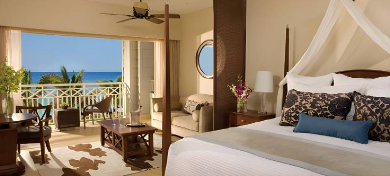 圣詹姆斯秘密(Secrets St. James)图片