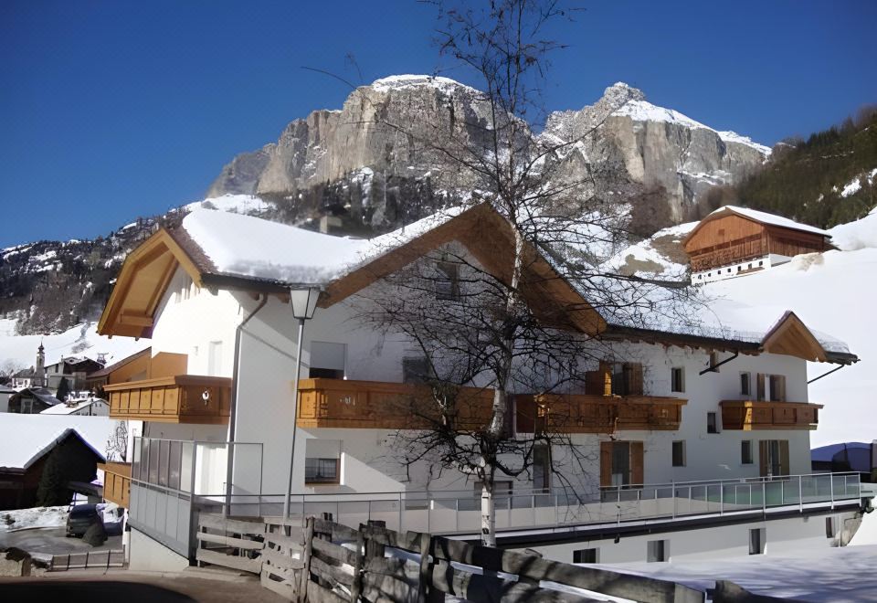 Residence Bondì Hotel Overview