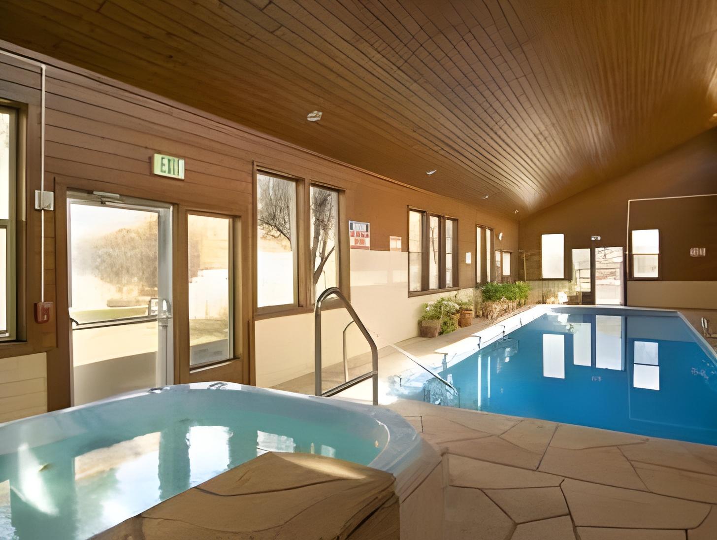 Fort Marcy Suites by All Seasons Resort Lodging Over view