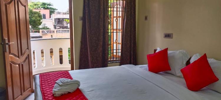 Martine的住宅(FabHotel Martine's Residency - French Colony, 5 Mins from Rock Beach)图片