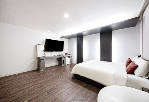 Hapcheon V1V2 Hotel Overview