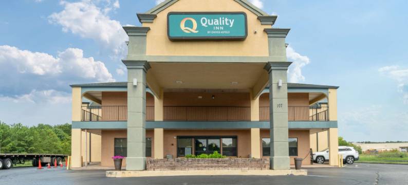 阿代尔斯维尔卡尔霍恩南品质酒店(Quality Inn Adairsville-Calhoun South)图片