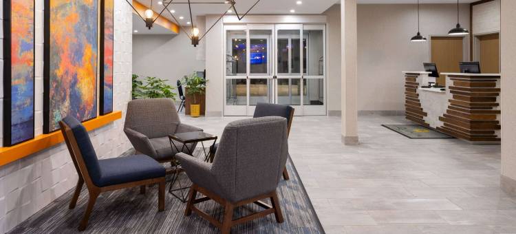 温德姆旗下拉昆塔温德姆酒店套房-威利斯顿/伯灵顿(La Quinta Inn & Suites by Wyndham Williston/Burlington)图片