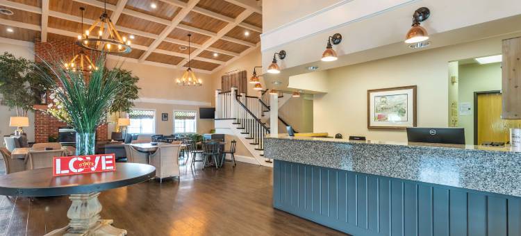 大学公园贝斯特韦斯特优质套房酒店(Best Western Plus University Park Inn  Suites)图片