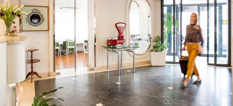 里维埃拉酒店(Hotel Riviera)图片