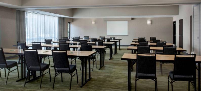 波士顿诺沃德/坎顿万怡酒店(Courtyard Boston Norwood/Canton)图片