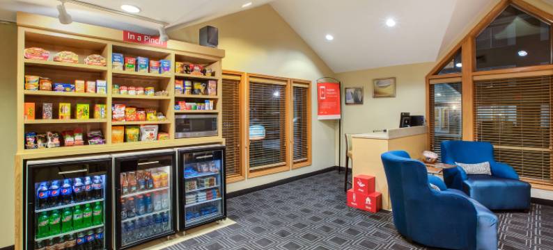 底特律利沃尼万豪TownePlace酒店(TownePlace Suites Detroit Livonia)图片