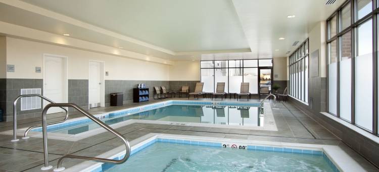 查尔斯镇欢朋套房酒店(Hampton Inn & Suites Charles Town)图片