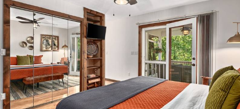 Waterfront River Home Near Asheville, Dog Friendly图片