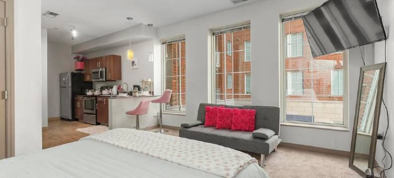 Pink Studio Apartment Downtown图片