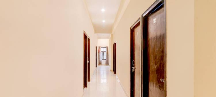 超级OYO酒店 O Indira Nagar(Super OYO Hotel O Indira Nagar)图片