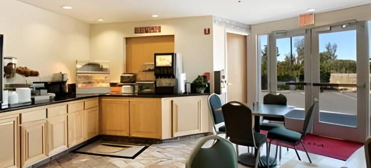 希尔顿威廉斯Spark(Spark by Hilton Williams)图片