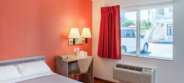 尤凯亚6号汽车旅馆(Motel 6 Ukiah, CA)图片