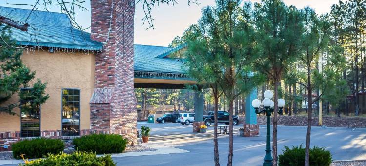 品质酒店-派恩托普湖畔(Quality Inn Pinetop Lakeside)图片