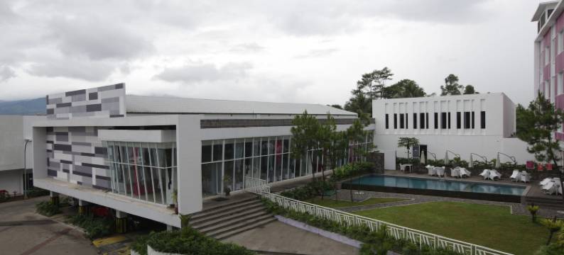 希曼努克贾璐酒店(Favehotel Cimanuk Garut)图片