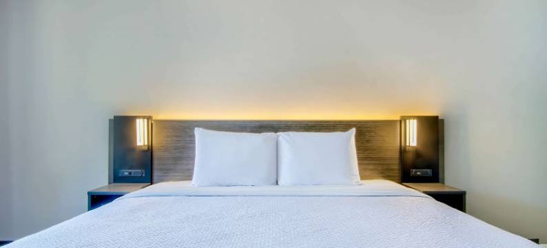 杰弗逊维尔城6号汽车旅馆-路易斯维尔(Motel 6 Jeffersonville, in - Louisville)图片