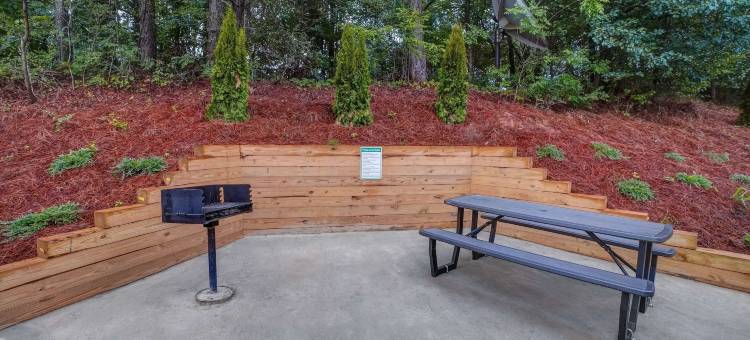 乔治亚杜鲁斯 6 号开间 - 近天然气南区(Studio 6 Duluth, GA - Near Gas South District)图片