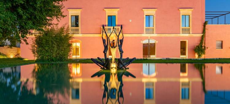 卡辛安南德(Casin Anand)图片