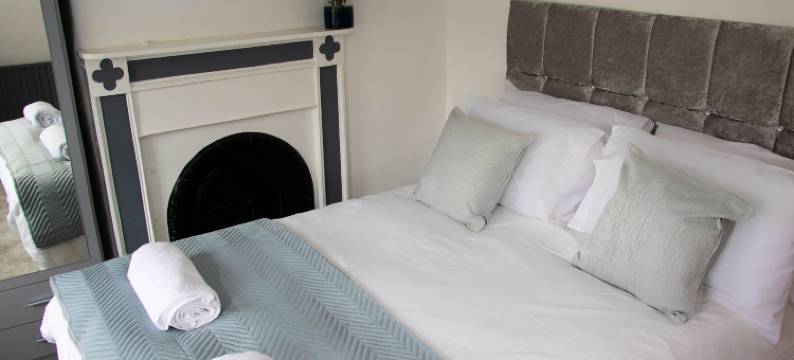 威斯特里亚小屋酒店(Westeria Cottage - 2 Bed-Sleeps 4-TJS9WC)图片