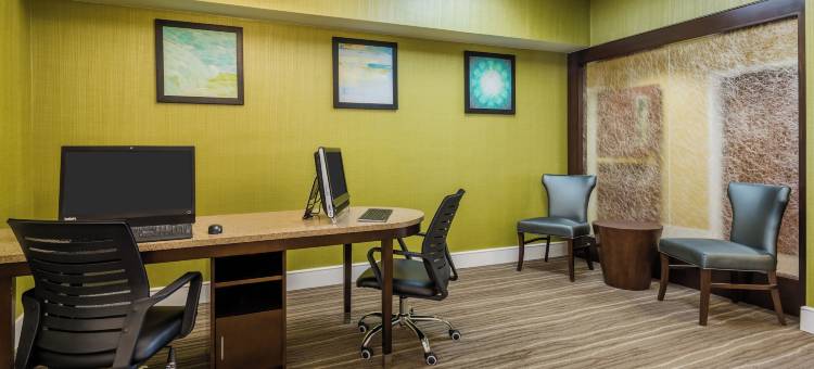 圣路易斯河港机场西长住套房酒店(Larkspur Landing Extended Stay Suites St Louis Riverport)图片