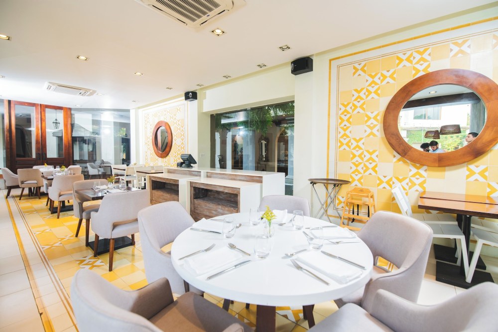 Hotel Los PortalesOver view