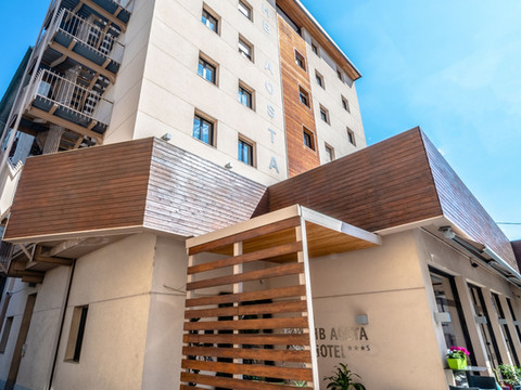 HB 奥斯塔酒店及阳台 SPA