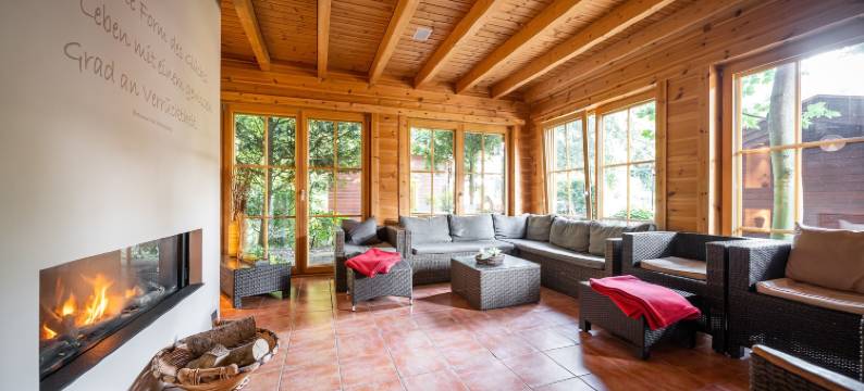 坦恩豪斯晨沃尔德酒店(Waldhotel Tannenhäuschen)图片