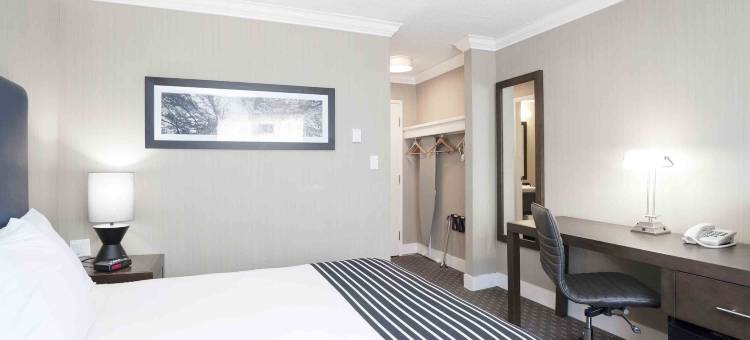 桑德曼蓝河旅馆(Sandman Inn Blue River)图片