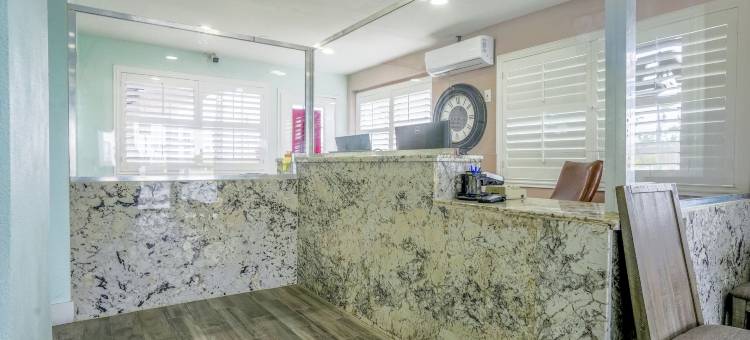 巴顿威洛贝克斯菲尔德经济旅馆I-5(Economy Inn Buttonwillow Bakersfield I-5)图片