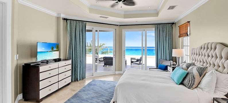 豪华顶层公寓带360度海景(Luxury Penthouse Condo With 360 Oceanviews)图片