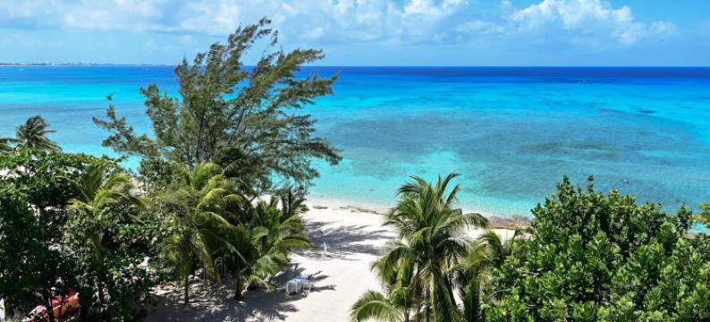 豪华顶层公寓带360度海景(Luxury Penthouse Condo With 360 Oceanviews)图片