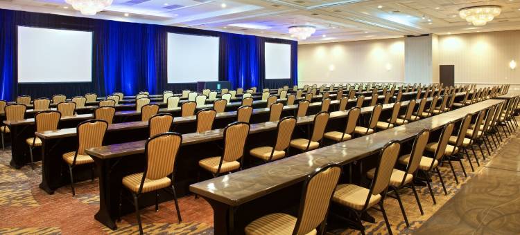 大使套房波特兰泰格德(Embassy Suites by Hilton Portland Tigard)图片