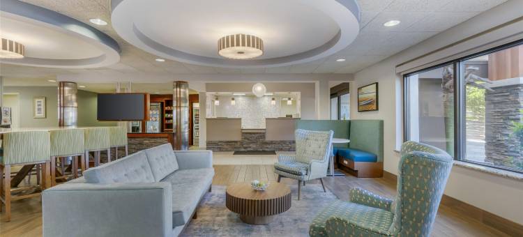 大学贝斯特韦斯特优质酒店(Best Western Plus Wilmington/Wrightsville Beach)图片