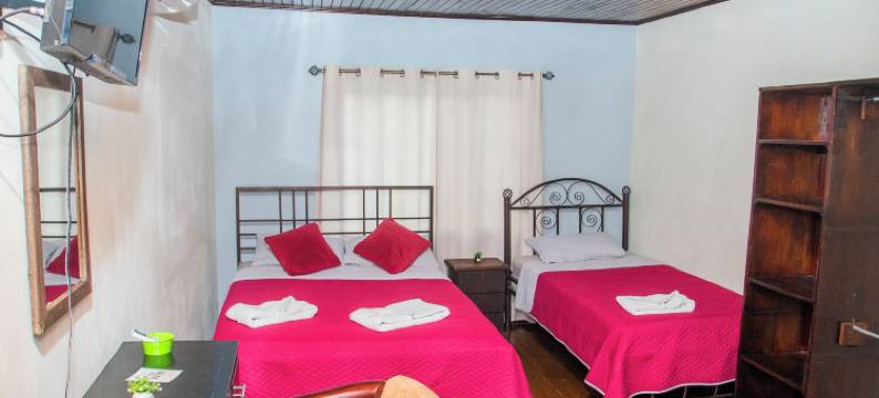 全套公寓 1km Juan Santamaría机场(Aloj Entero 1km Juan Santamaría Airport)图片