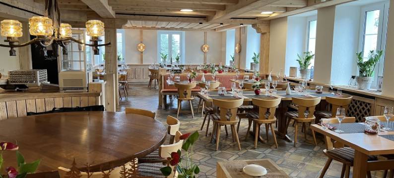 恩格尔布赫酒店(Hotel Engel Buch)图片