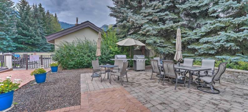 现代凯彻姆公寓：步行至Dtwn和滑雪升降机(Modern Ketchum Condo Walk to Dtwn and Ski Lift)图片