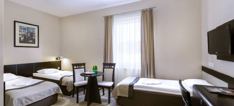 Picaro Żarska Wieś Północ 酒店(Hotel Picaro Żarska Wieś Północ A4 Kierunek Niemcy)图片