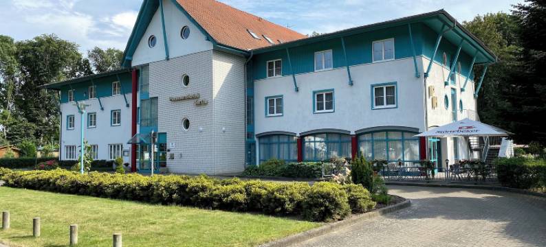 巴特波美拉尼亚古特酒店(Gut-Hotel Pommernhotel Barth)图片