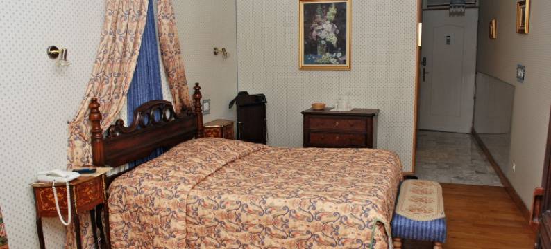 拉图尔·杜洛伊旅馆(Chateau la Tour du Roy)图片